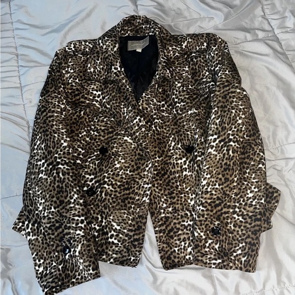 Banana Republic Leopard Print Short Trench Coat Jacket - Picture 6 of 6